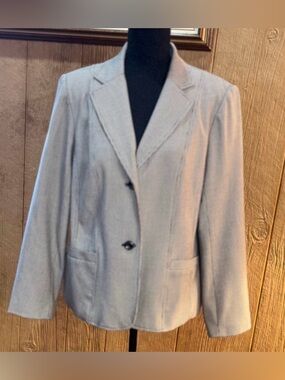 Requirements blazer size 12 black and white check pattern